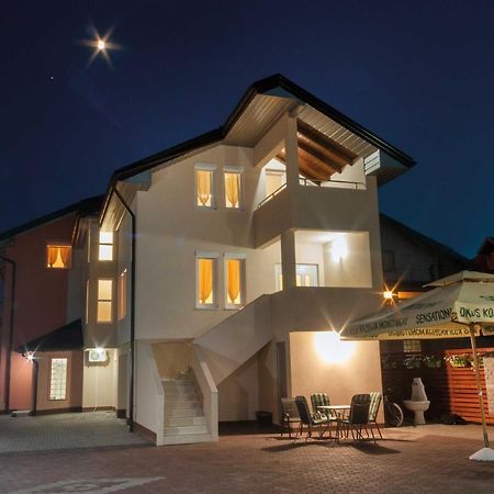 Villa Maja Bihać Exteriör bild