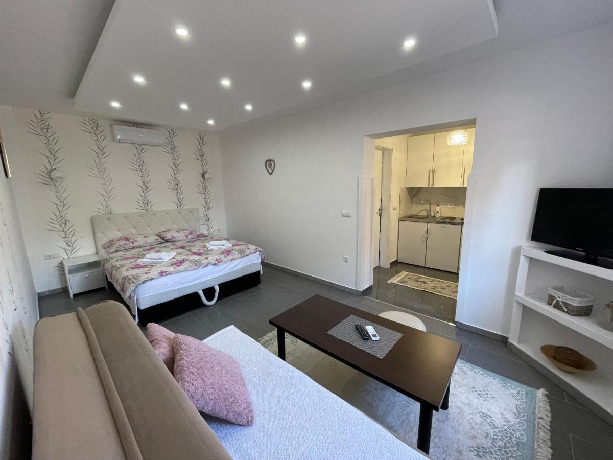 Villa Maja Bihać Exteriör bild