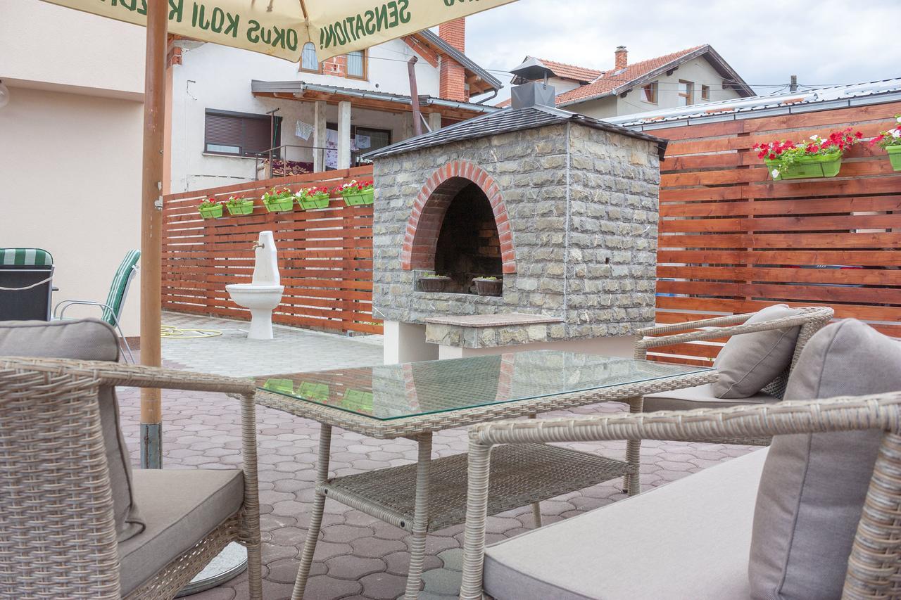 Villa Maja Bihać Exteriör bild