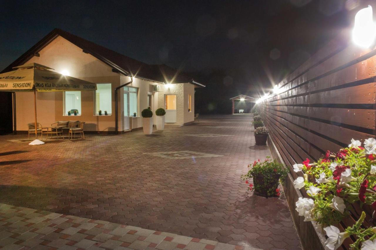 Villa Maja Bihać Exteriör bild